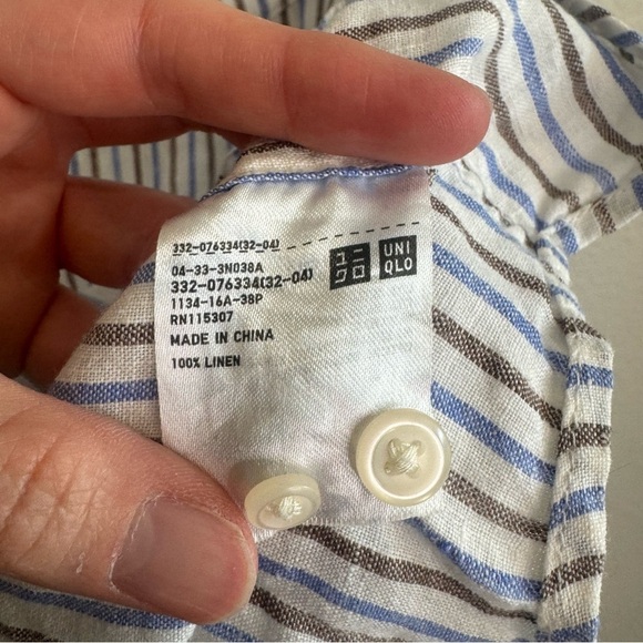 Uniqlo Shirt Men's Large Button Up 100% Linen Blue Long Sleeve Striped Boho - Picture 4 of 10